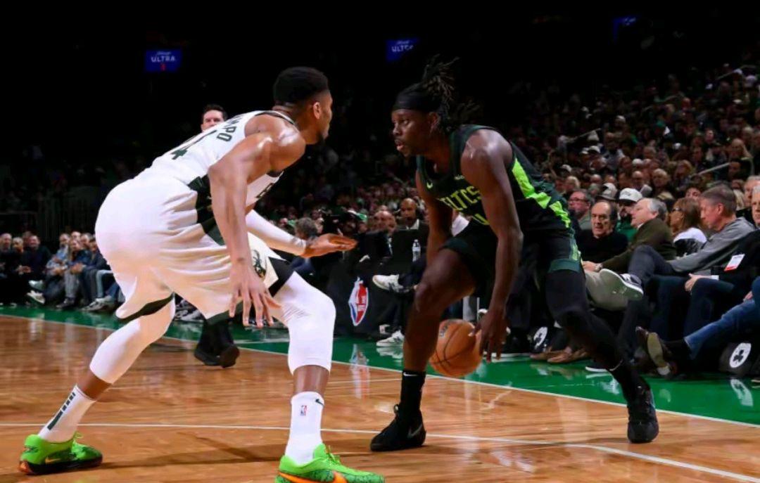 包含密尔沃基雄鹿迎NBA总决赛关键赛，冲刺阶段造点机会，球迷炸锅，高层口径保持一致的词条