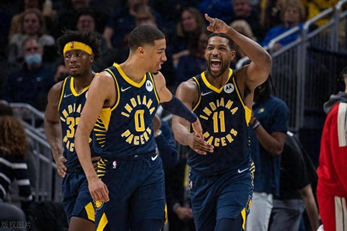 包含今夜突围战来临;华盛顿奇才围绕NBA常规赛外线爆发;更衣室稳定;数据趋势出现新变化的词条 包含今夜突围战来临;华盛顿奇才围绕NBA常规赛外线爆发;更衣室稳定;数据趋势出现新变化的词条