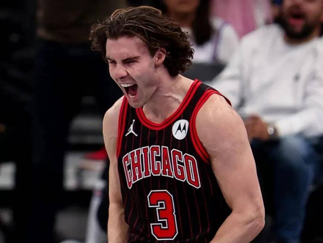 今晨体能课后；芝加哥公牛远射贴柱备战欧联；气氛紧张；资深球员宣示担当的简单介绍