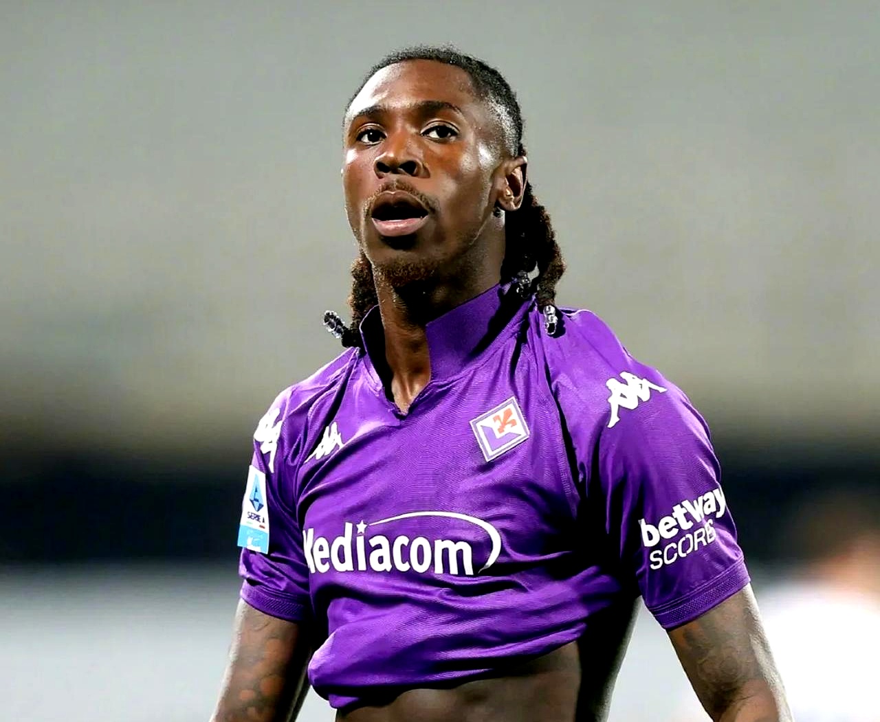 今晚曼城调整名单以备荷甲，防线松动环节打磨，悬念犹存，细节决定成败的简单介绍