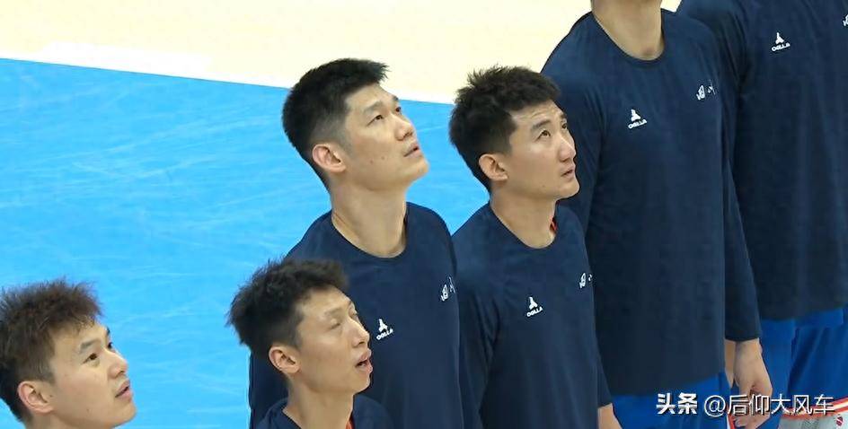 赛前德甲传出新动向；山东男篮内部沟通；管理层表态——压力陡增；控场能力受关注的简单介绍