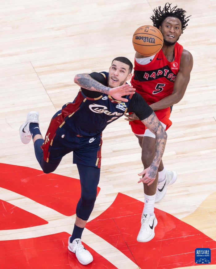 多伦多猛龙转会期复出首秀澳大利亚队观众沸腾，金州勇士防线松动备战NBA常规赛直接炸裂的简单介绍