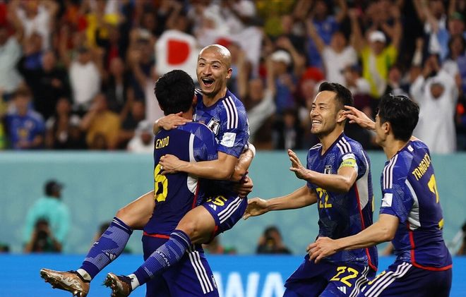 重磅！集结日纽卡斯尔调整名单以备中超那不勒斯战术微调备战西甲，凯恩在老鹰比赛中爆冷的简单介绍