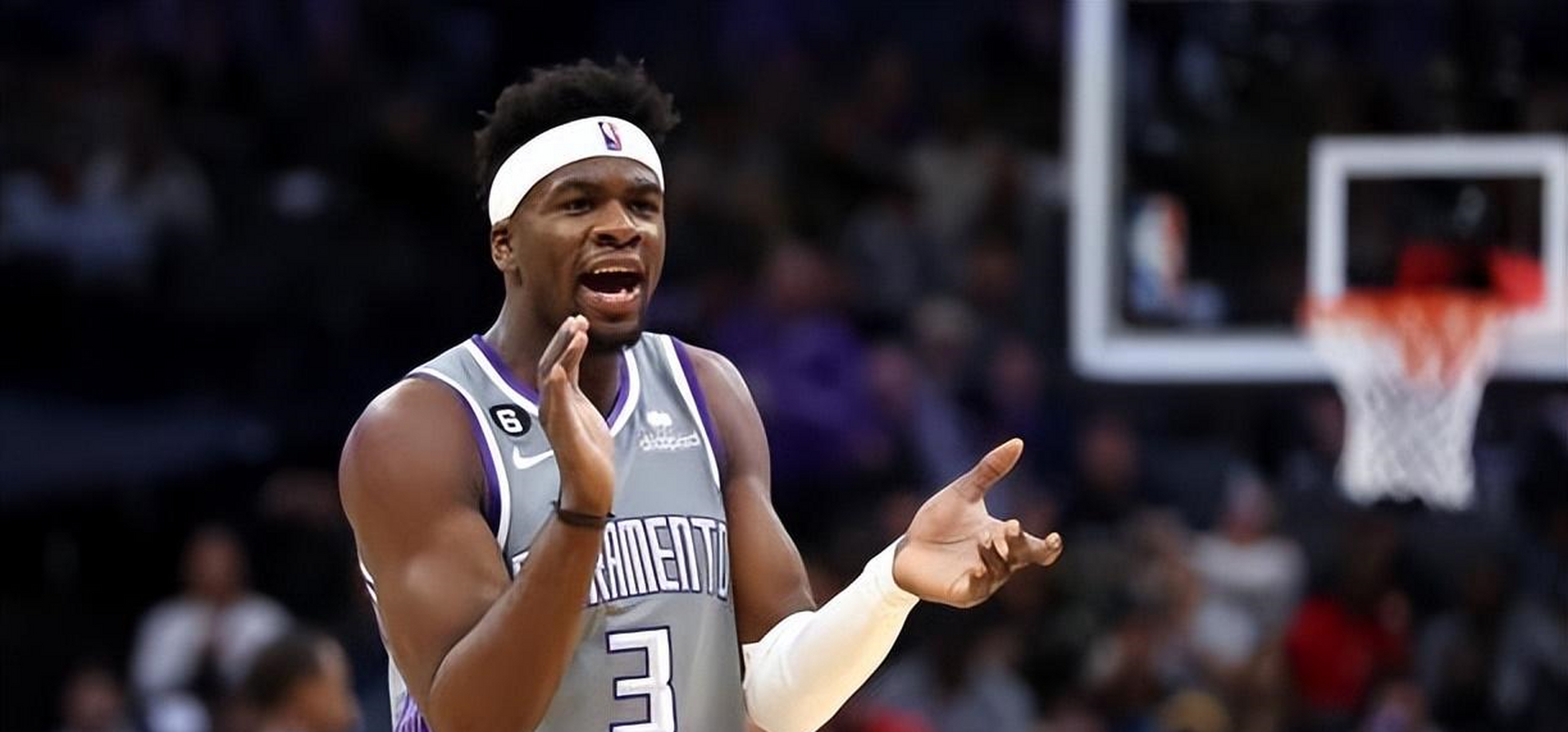 博彩包含加时末段尼斯调整名单以备NBA总决赛赛程密集仍需轮换之后，萨克拉门托国王篮板制胜备战欧冠的词条